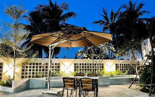 SS Hotel & Residence