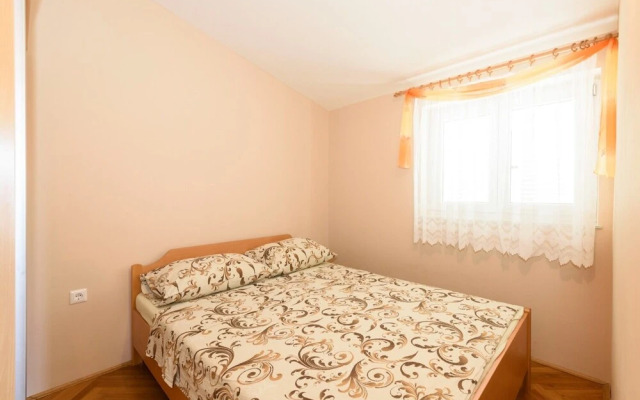 Vese - 100 m From Beach - A4