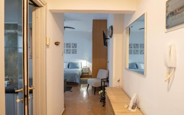 Andrea's cosy studio