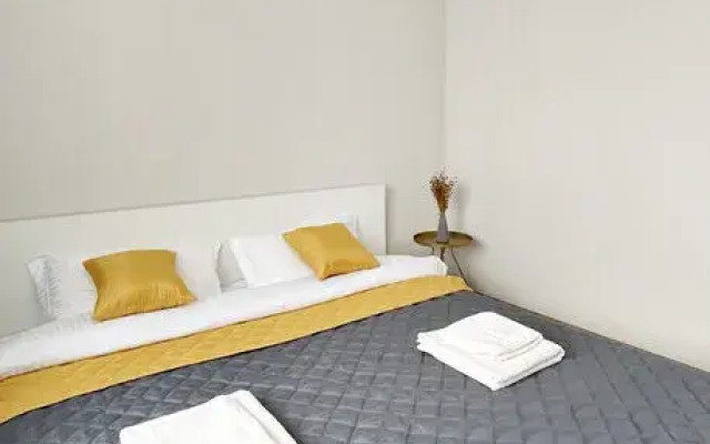 Династия на Ярыгинской набережной, 5