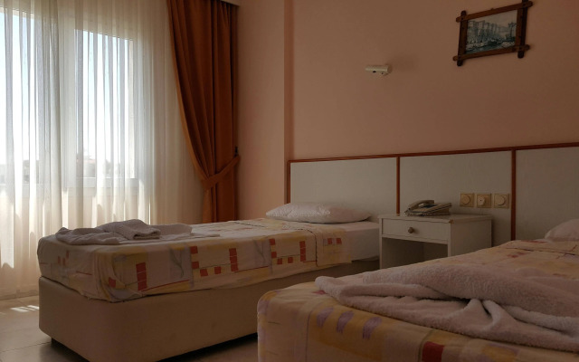 Golden Moon Apart Hotel