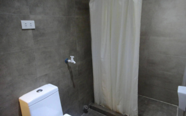 RedDoorz @ Grand Apartelle Hernan Cortes Cebu