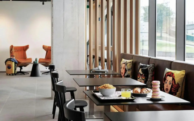 Moxy Alfragide Lisboa