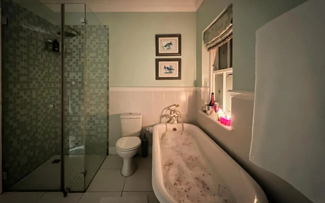 Greenhill Farm Manor House Plettenberg Bay - Private House Sleeps 8