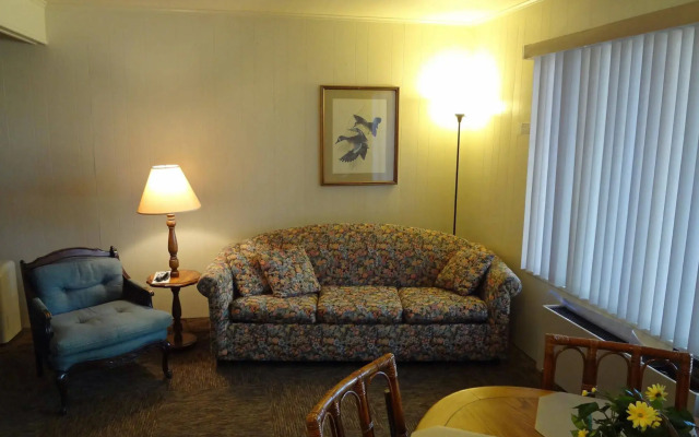 Summerset Inn Resort