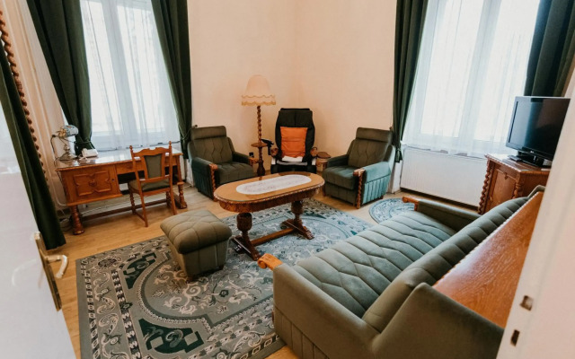Tisza Hotel