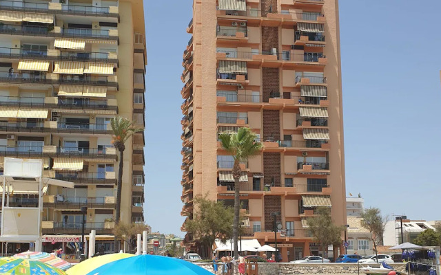 Tasteful Apartment in Fuengirola With Patio
