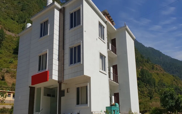 Hotel Suryansh By OYO Rooms