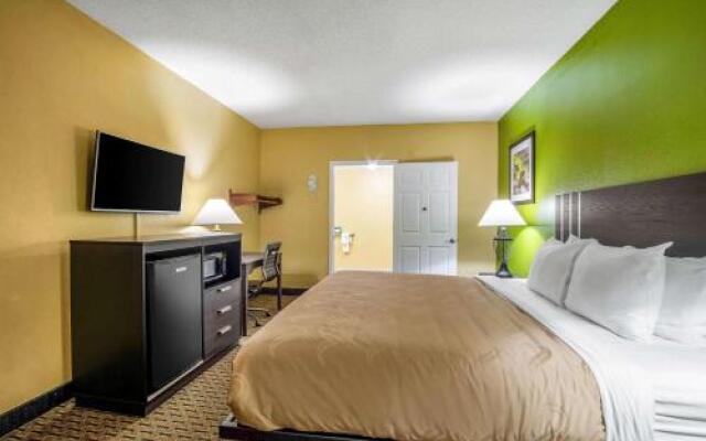 Country Hearth Inn & Suites West Columbia