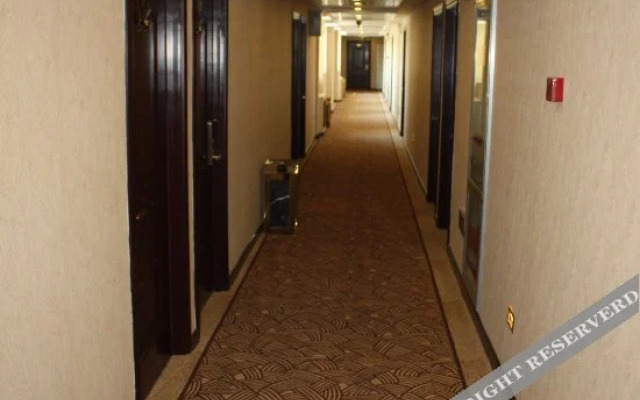 Shengyin Hotel (Xining Chengnan Exhibition Center)