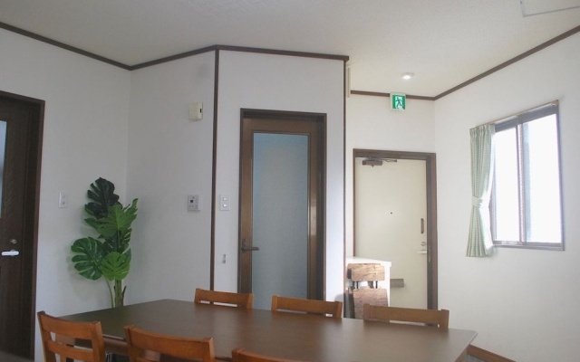West Villa – Guest Rooms – Naha