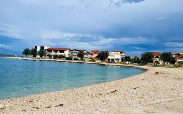 New apartment Vir, 200m from beach