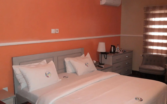 Springs Resorts Sparadise Suites
