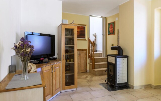 Nice Home in Fazana With Wifi and 2 Bedrooms
