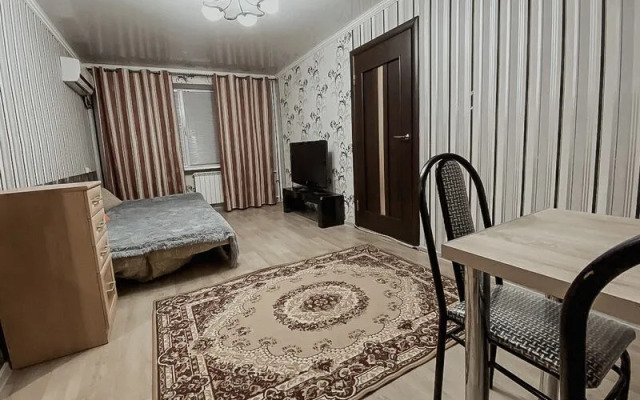 Apartments Green FOX on st. Vyacheslava Mejera, 6