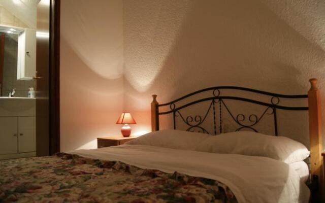 Rog Dogg Rooms