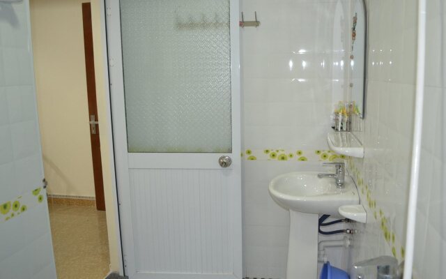My Ngoc Hotel Catba