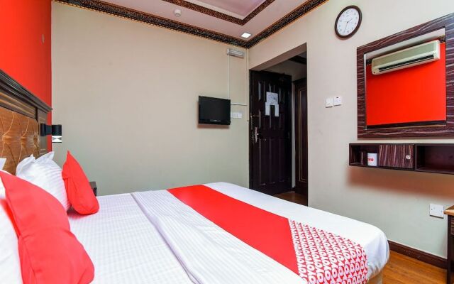 OYO 154 Blue Diamond Hotel