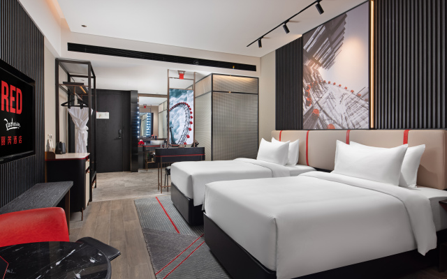 Radisson Red Zhuhai Gongbei Port