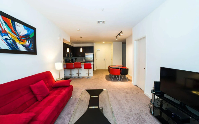 Ginosi Wilshire Apartel