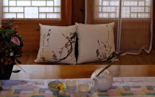 Haemil Hanok Guesthouse