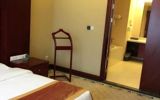 Fengning Hotel – Guest Rooms – Chengde