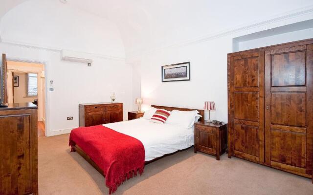 Apartment 2, 48 Bishopsgate by City Living London