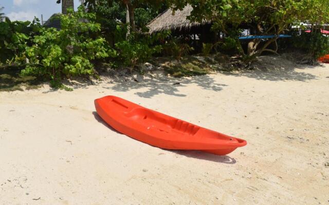 Jonas & Twins Resort