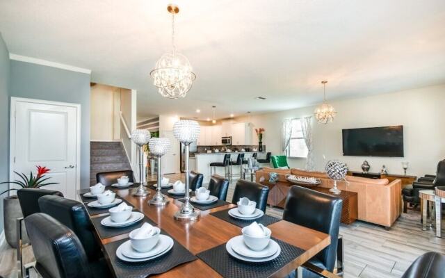 1314bw00 8 Bedroom Villa