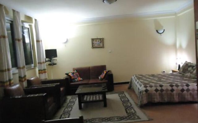 Ekko Guesthouse and Apartments