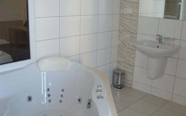 Hotel Alfa***
