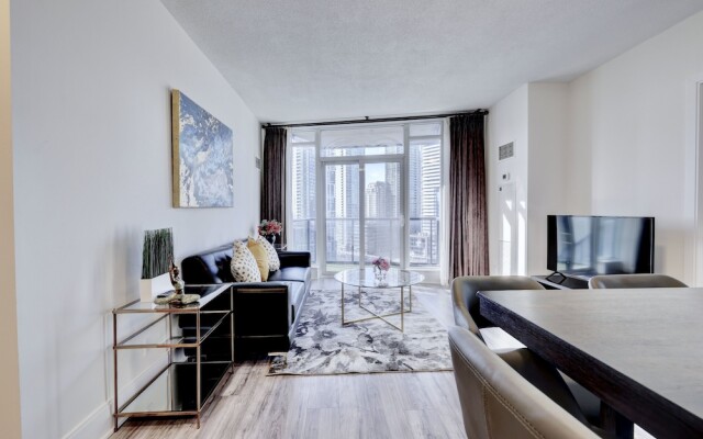 Grand Royal Condos -Mississauga SQ One