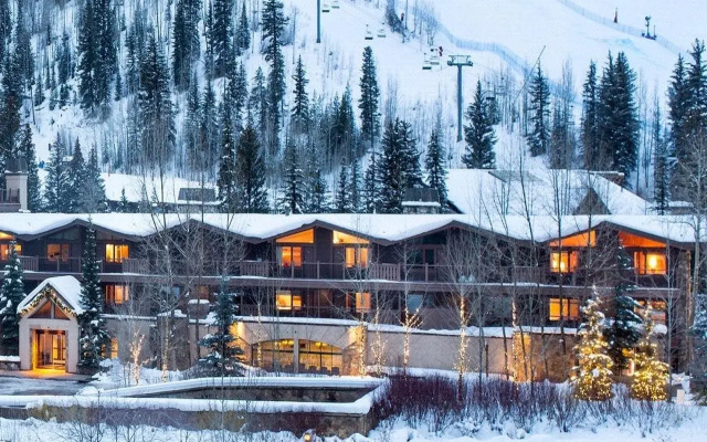 Manor Vail Lodge
