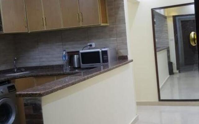 City squer apartment sea view
