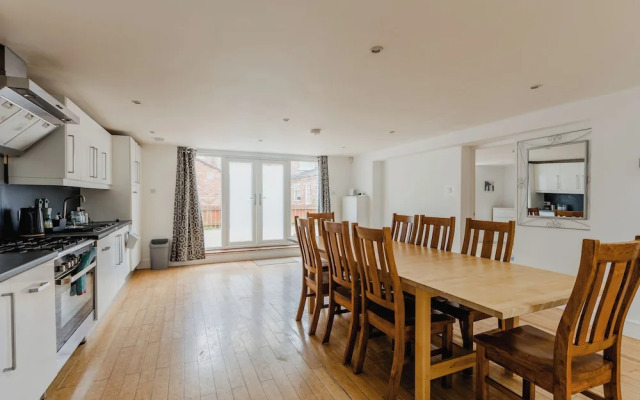Platform Avenues 5 Bed House