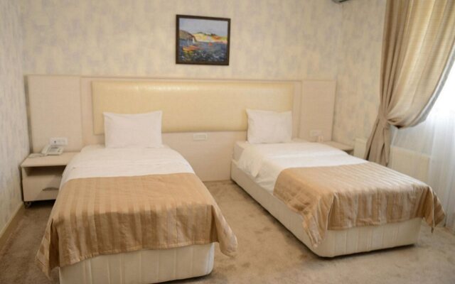 Qebele Yeddı Gozel Hotel