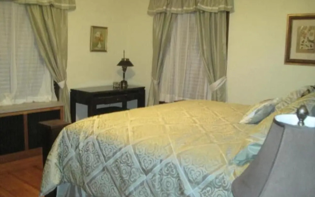 Walton Manor Inn Bed & Breakfast