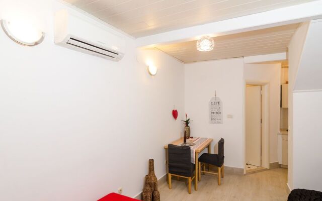 Divina Blue Apartments