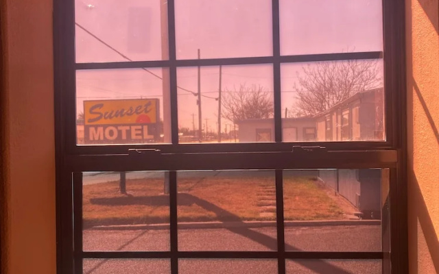 Sunset Motel
