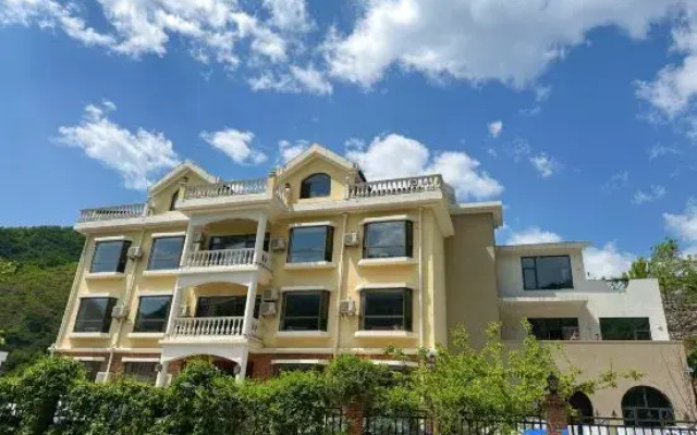 Jizhou Jiushanding Yinlu Chinese Inn Homestay