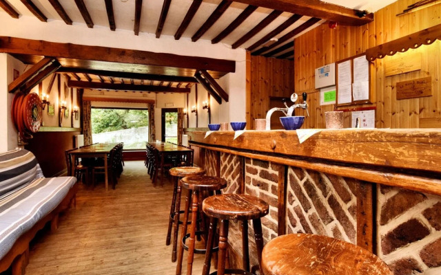 Lavish Holiday Home in Durbuy with Sauna