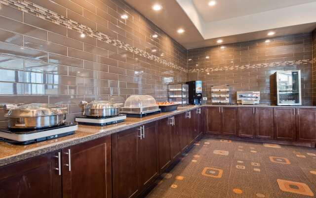 Best Western Pony Soldier Inn & Suites