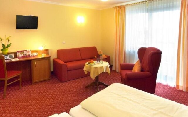Kaiser Trajan  Kurhotel & Klinik