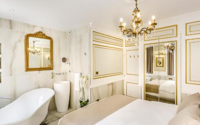 Luxury 6 Bedroom 5 bathroom Palace Apartment - Louvre View