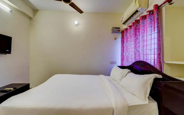 OYO Flagship 805216 Senthamizh Residency