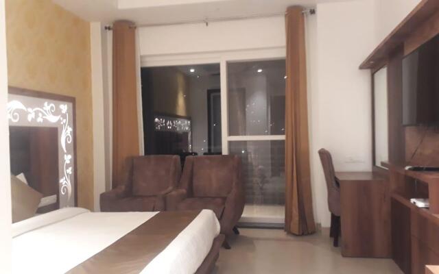 RR Hotel and Resort