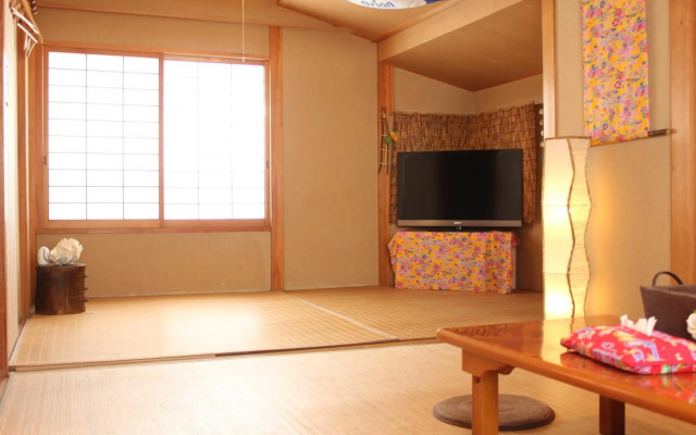 Okinawa Minshuku Kariyushi
