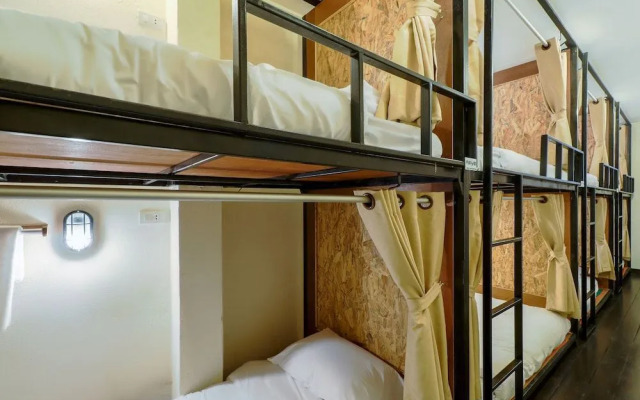 OYO 717 My Space Hostel