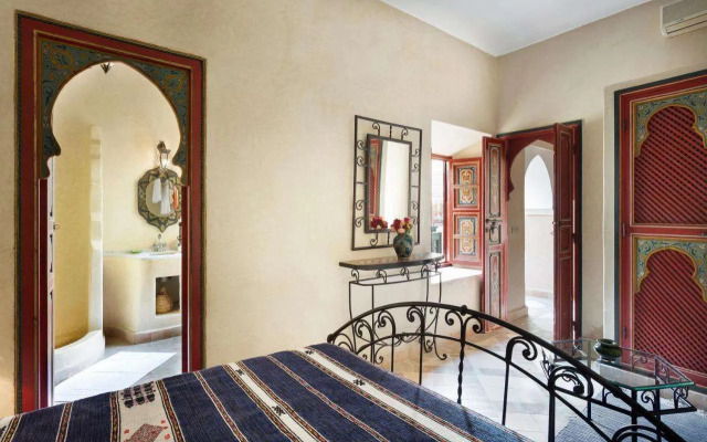 Riad Julia