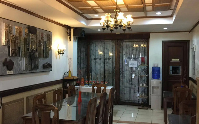 Darunday Manor